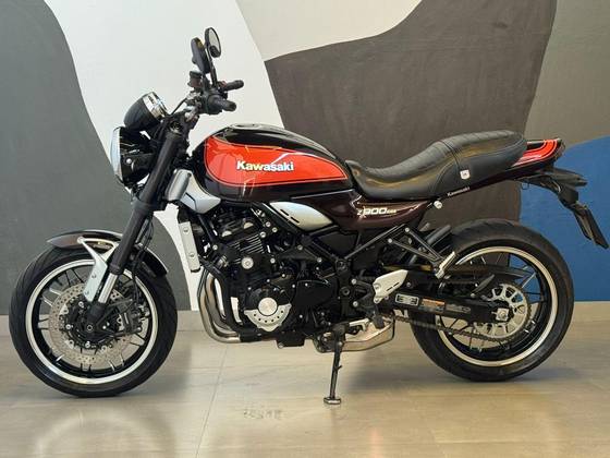 KAWASAKI Z900RS 
